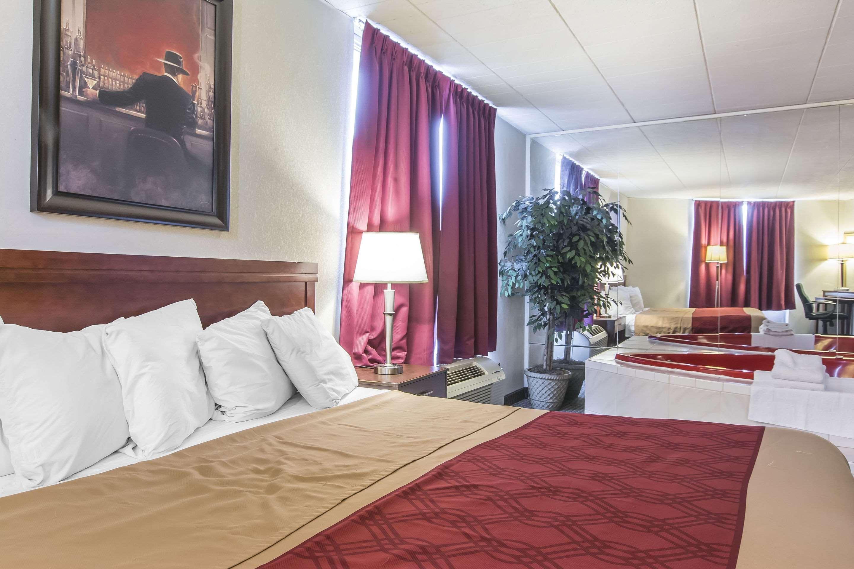 Econo Lodge Orillia Esterno foto