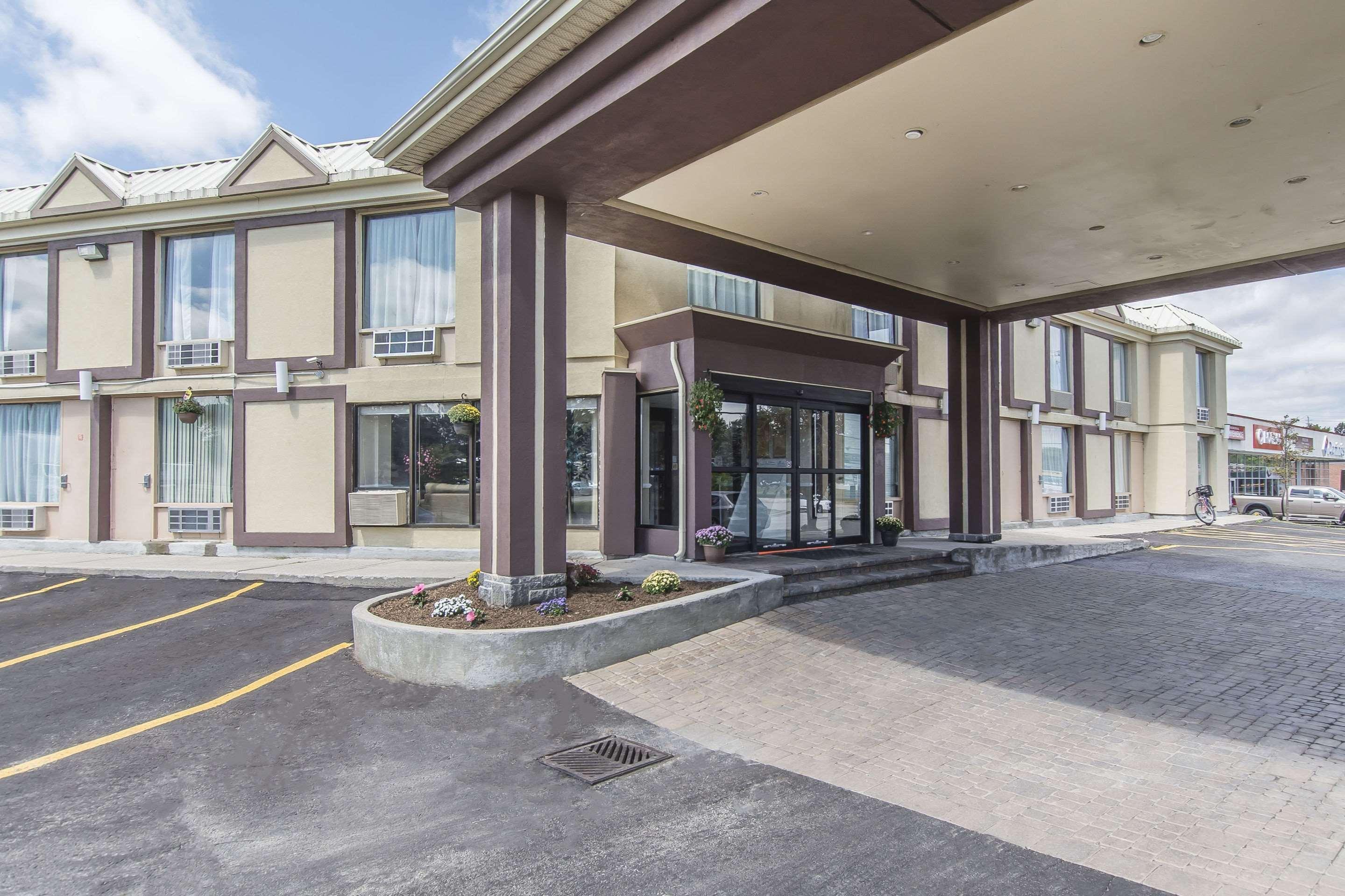 Econo Lodge Orillia Esterno foto