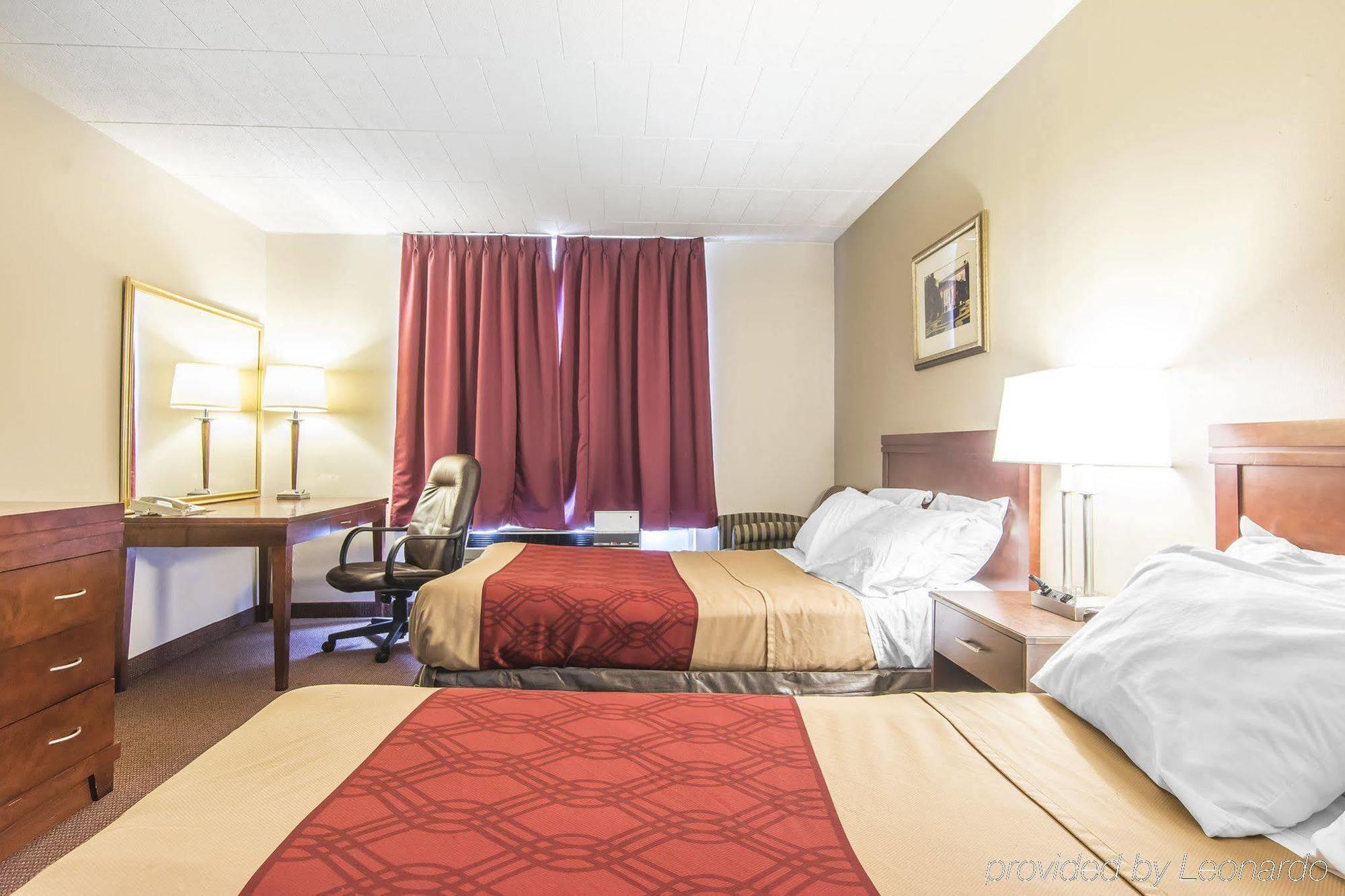 Econo Lodge Orillia Esterno foto